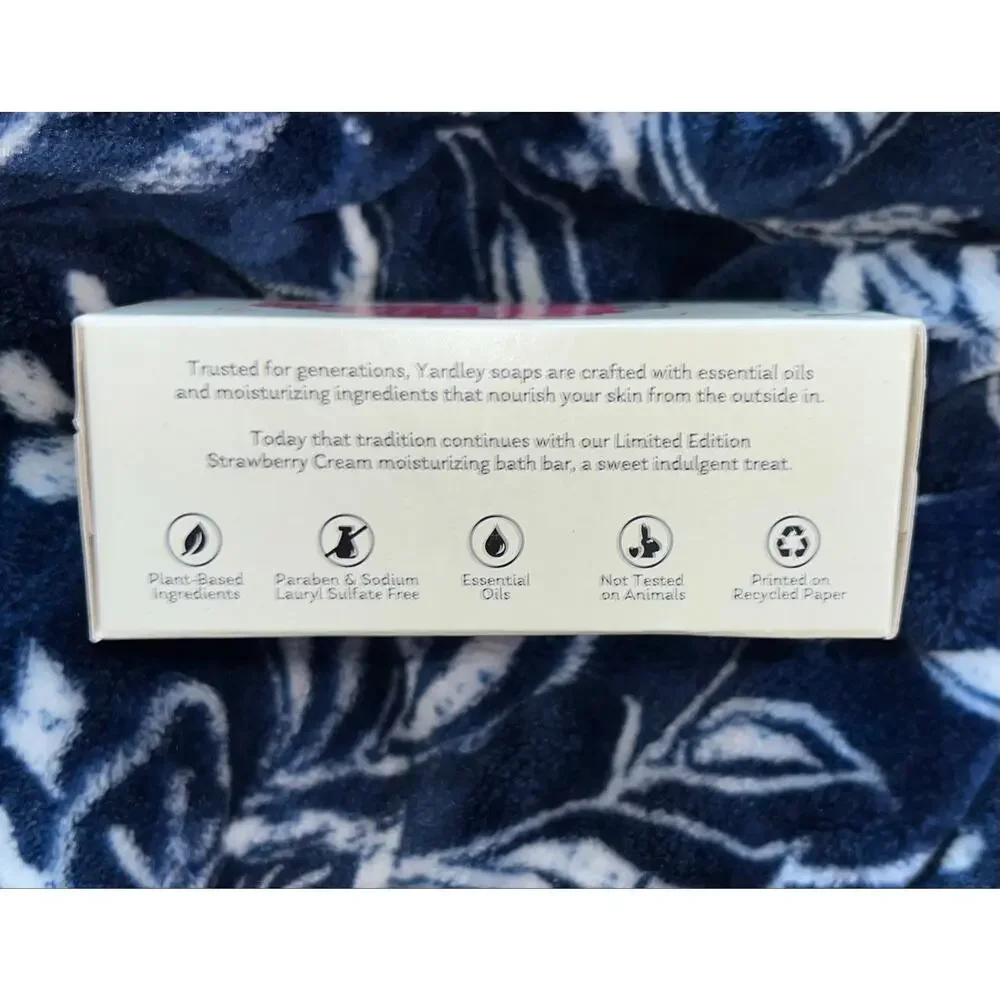NIB! Yardley London Limited Edition Strawberry Cream Nourishing Bath Bar 4.0 oz